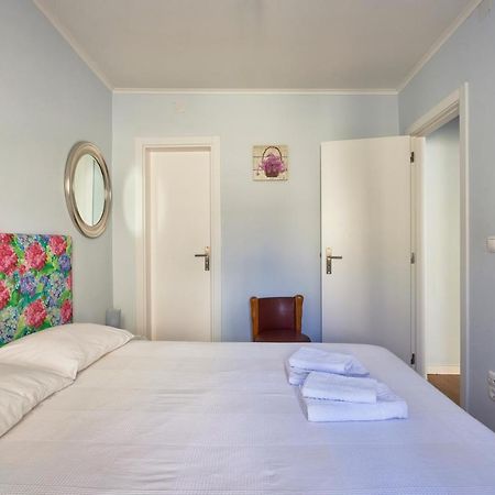 Elegant Riverview Apartment In Historical Lisbon Lisboa Exterior foto
