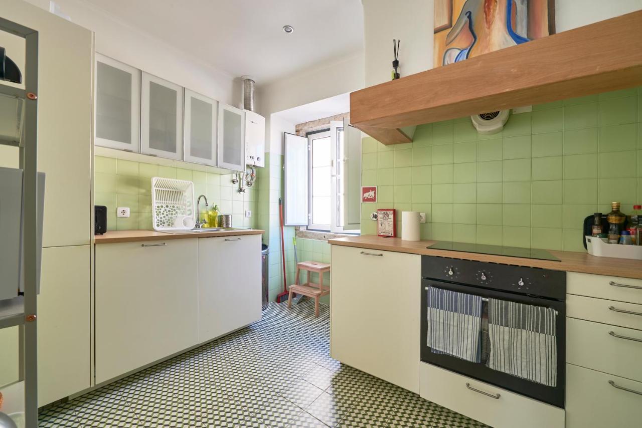 Elegant Riverview Apartment In Historical Lisbon Lisboa Exterior foto