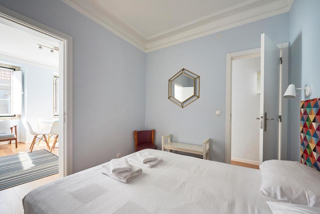 Elegant Riverview Apartment In Historical Lisbon Lisboa Exterior foto