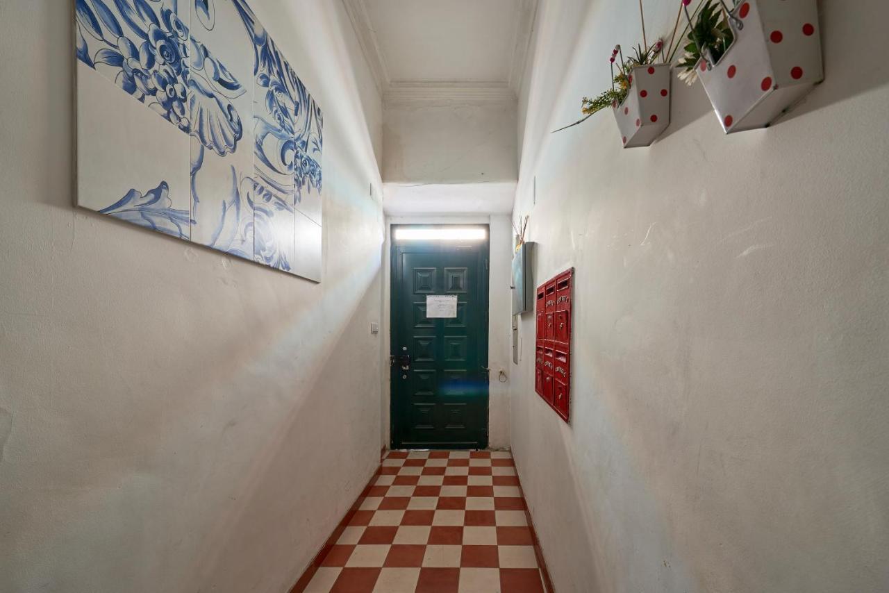 Elegant Riverview Apartment In Historical Lisbon Lisboa Exterior foto
