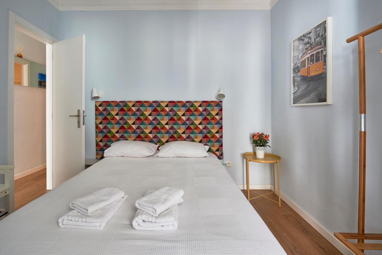 Elegant Riverview Apartment In Historical Lisbon Lisboa Exterior foto